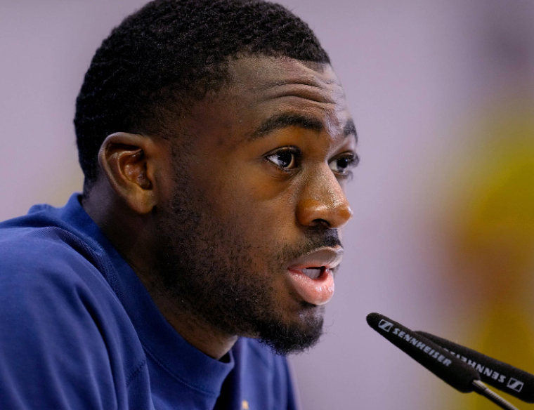 韦斯利&middot;福法纳：节日期谈信仰、家庭与足球的独特魅力