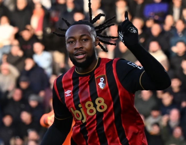 塞梅尼奥转会风云：多方博弈下的未来抉择