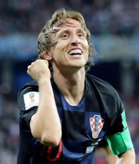 莫德里奇与皮耶罗畅谈足球人生，米兰征程引发热议